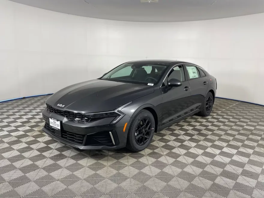 2026 Kia K5 LXS photo 1