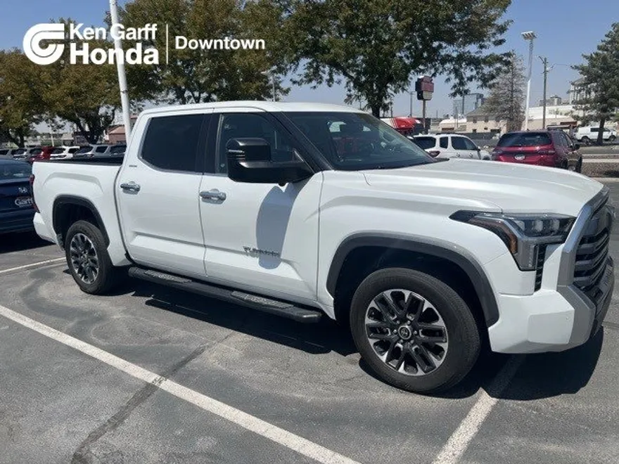2023 Toyota Tundra Limited photo 1