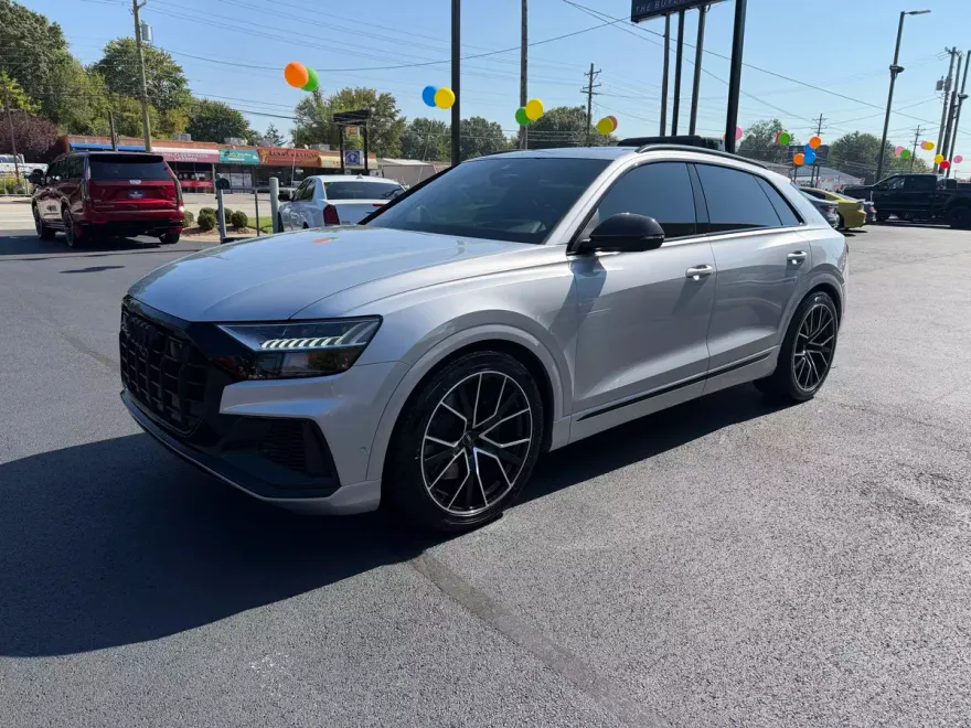 2020 Audi SQ8 Prestige photo 1