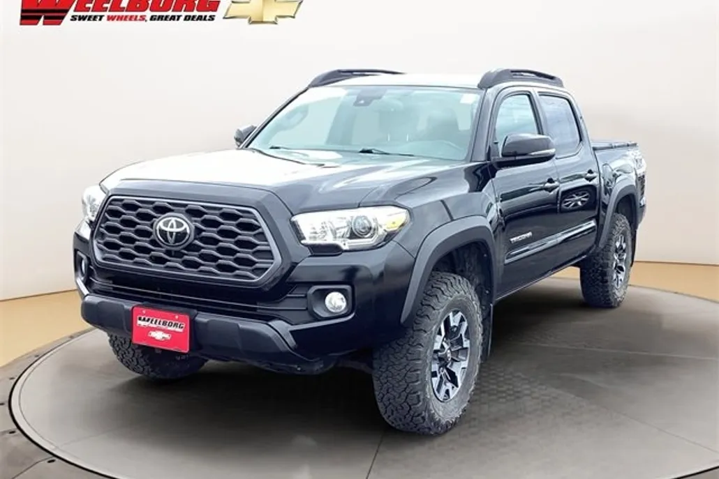 2021 Toyota Tacoma TRD photo 1