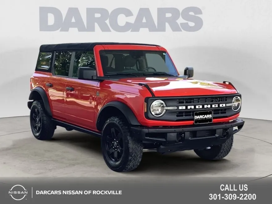 2022 Ford Bronco Black Diamond photo 1