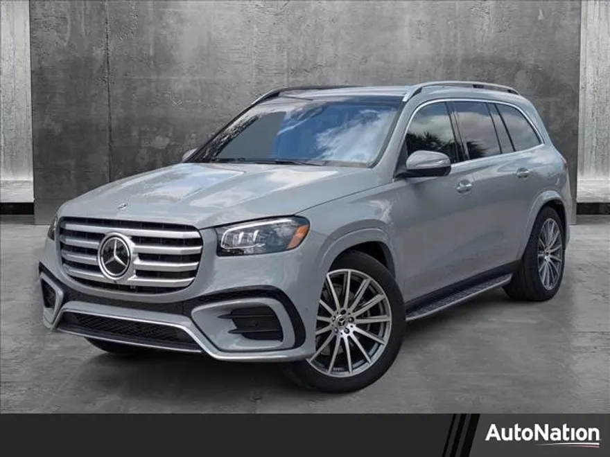 2025 Mercedes Benz GLS 450 4MATIC photo 1