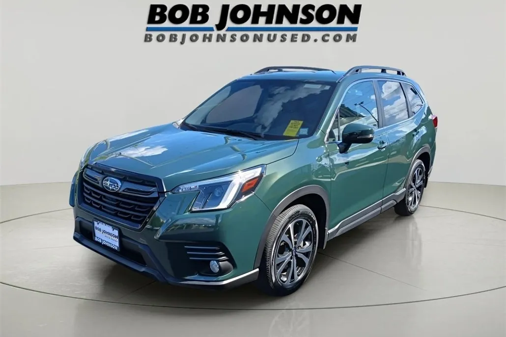 2023 Subaru Forester Limited photo 1
