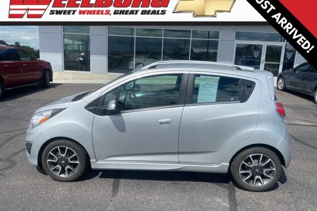 2015 Chevrolet Spark LT photo 1