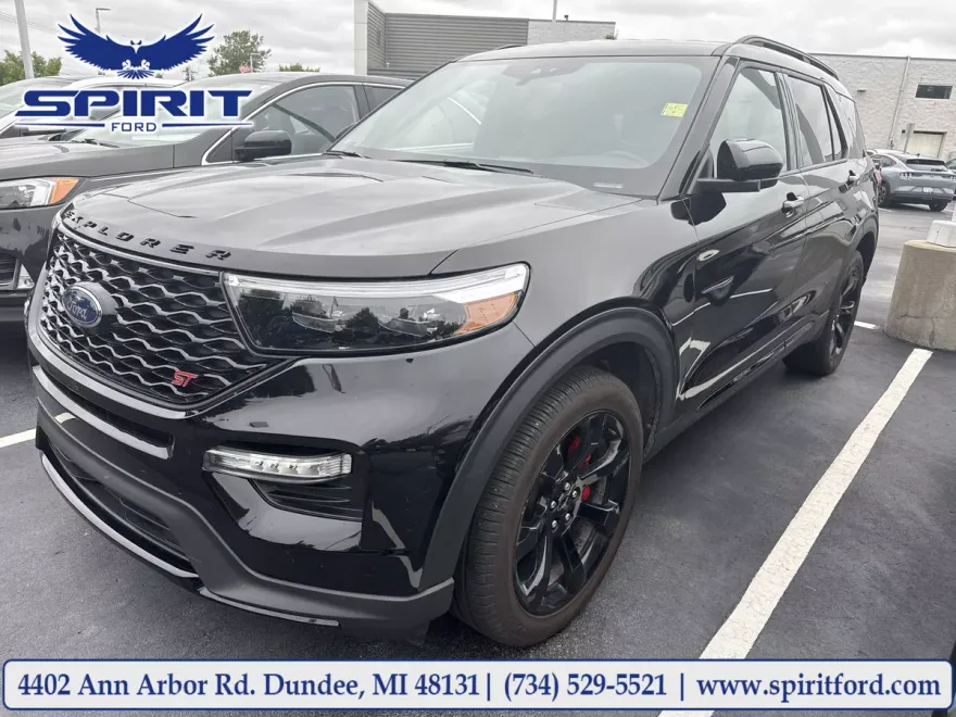 2023 Ford Explorer ST photo 1