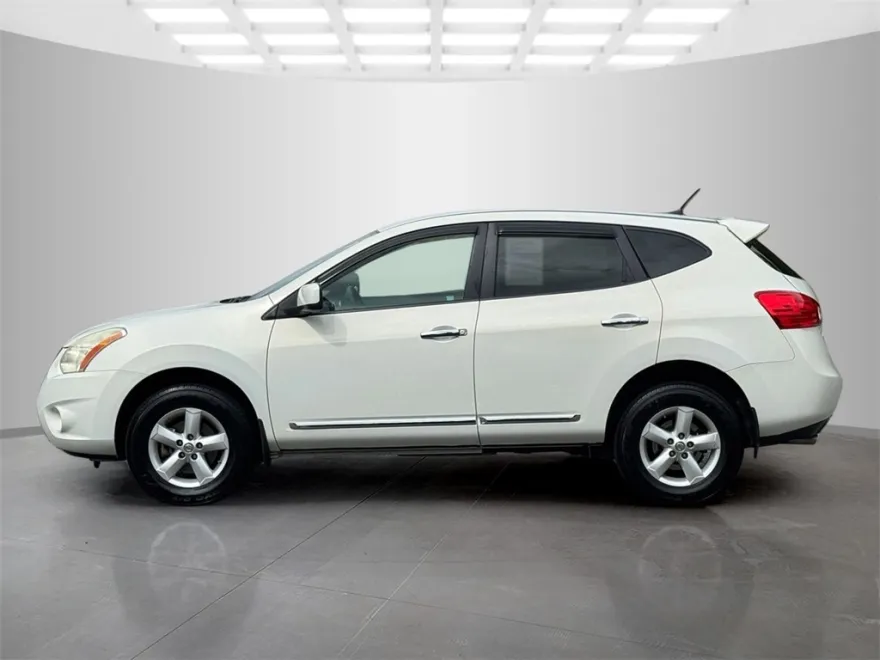 2013 Nissan Rogue S photo 1