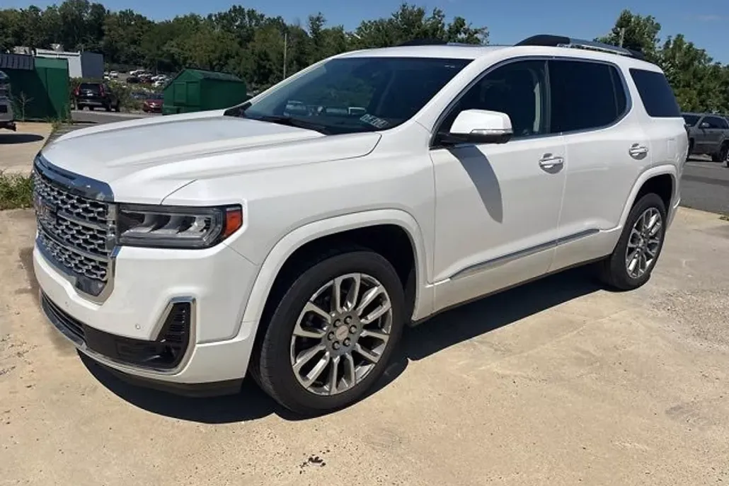 2023 Gmc Acadia Denali photo 1