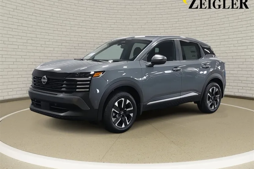 2025 Nissan Kicks SV photo 1