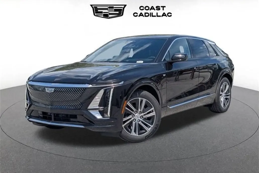 2025 Cadillac Lyriq Luxury photo 1