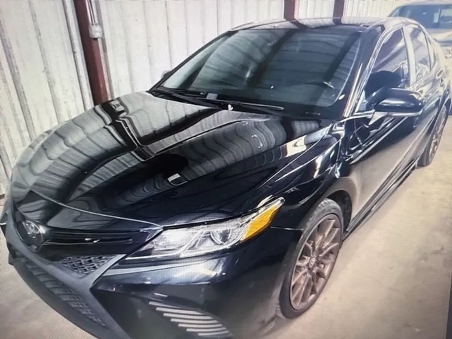2023 Toyota Camry SE photo 1