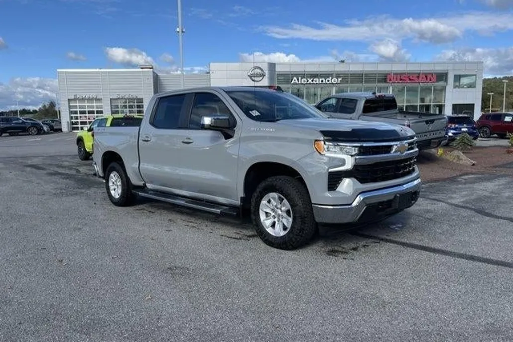 2024 Chevrolet Silverado 1500 LT photo 1