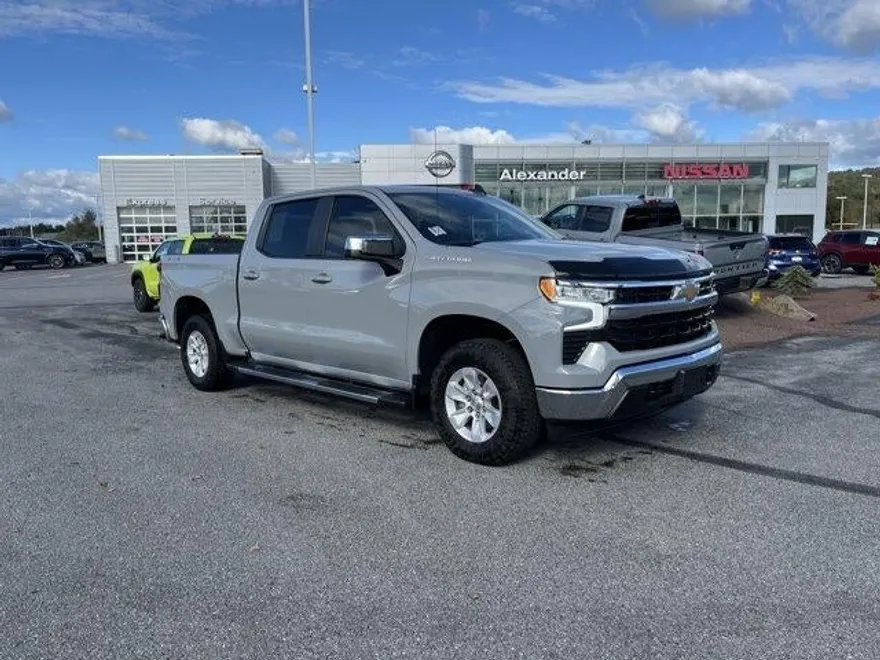 2024 Chevrolet Silverado 1500 LT photo 1
