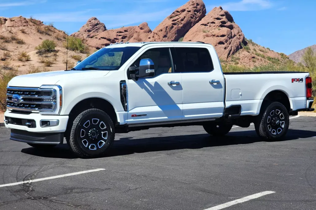 2024 Ford F-350 Platinum photo 1