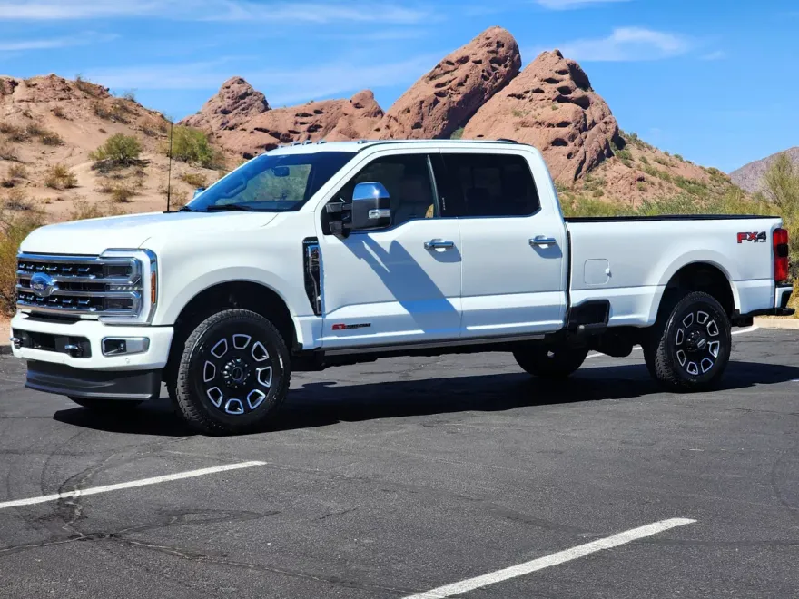 2024 Ford F-350 Platinum photo 1