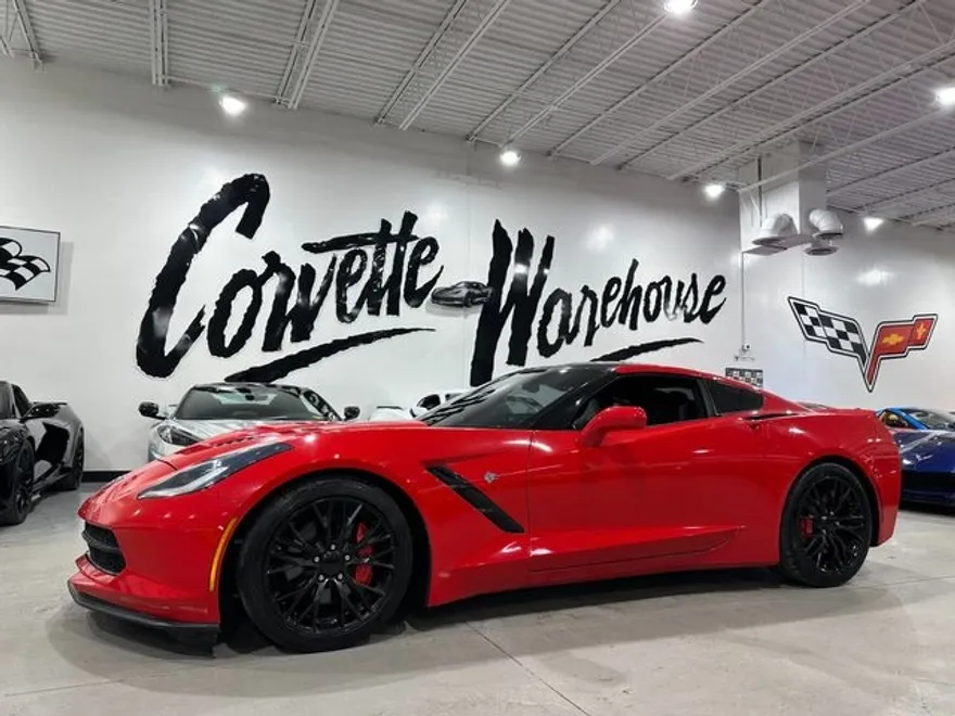 2014 Chevrolet Corvette 2LT photo 1