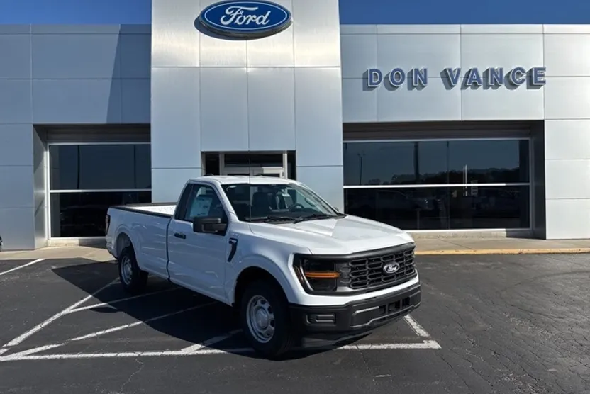 2025 Ford F-150 XL photo 1
