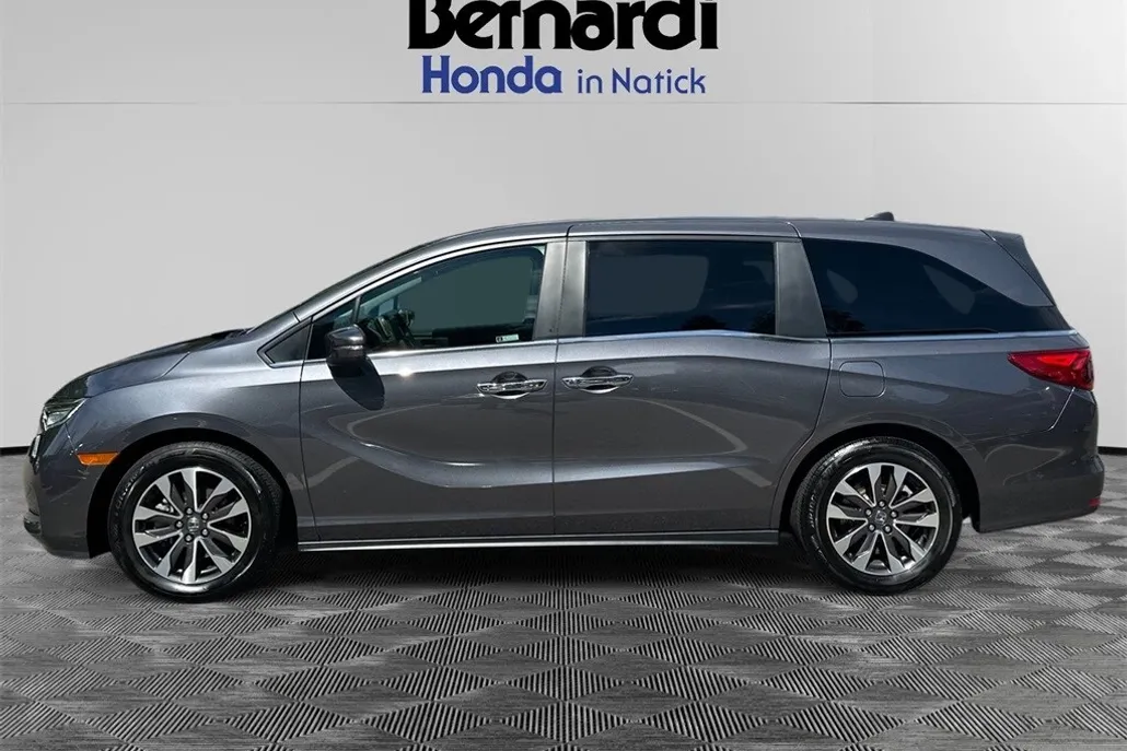 2023 Honda Odyssey EX-L photo 1
