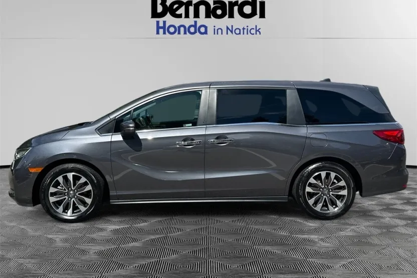 2023 Honda Odyssey EX-L photo 1