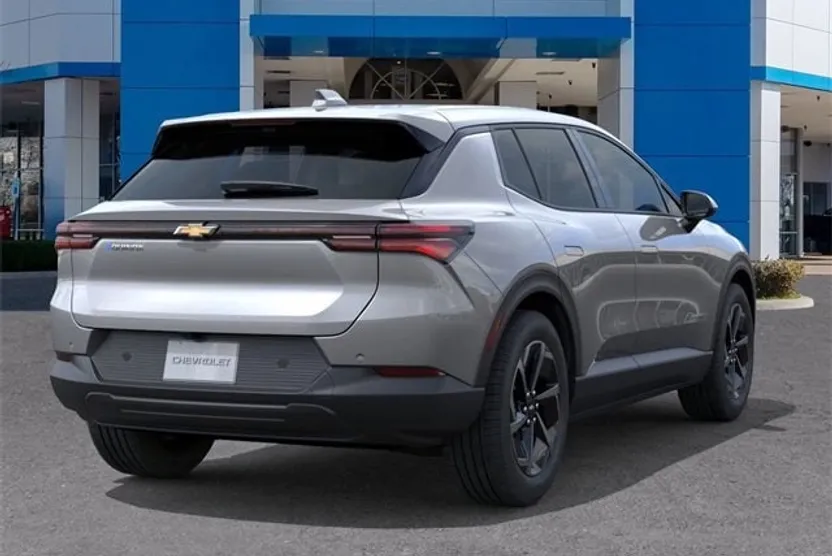 2026 Chevrolet Equinox EV 1LT photo 1
