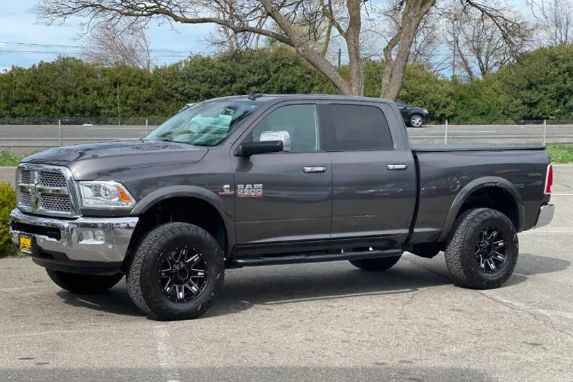 2018 Ram 2500 Laramie photo 1