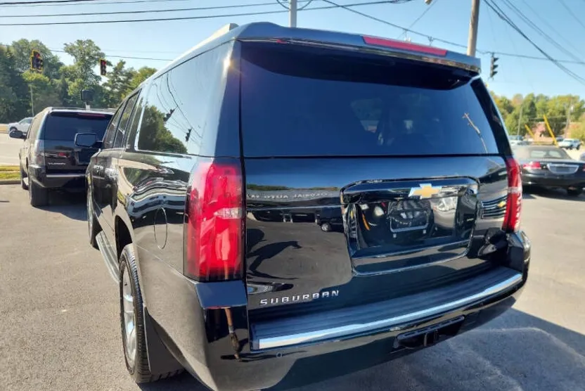 2016 Chevrolet Suburban LTZ photo 1