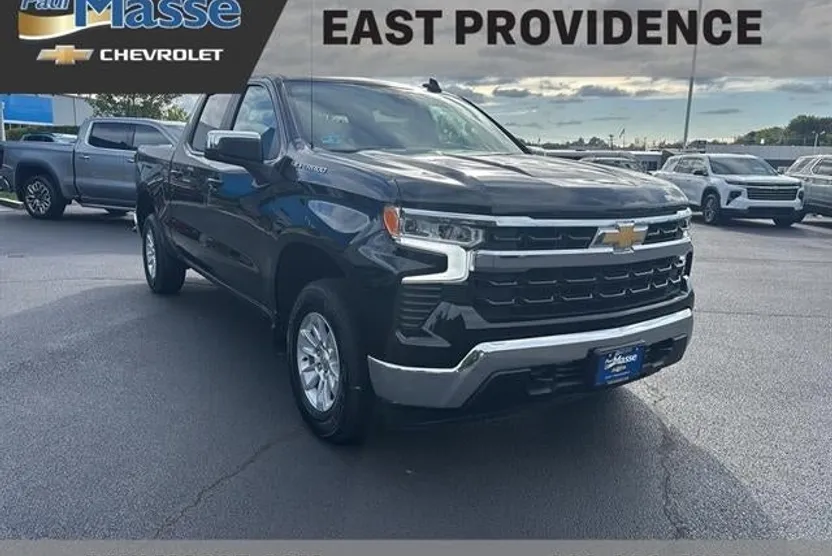 2025 Chevrolet Silverado 1500 LT photo 1