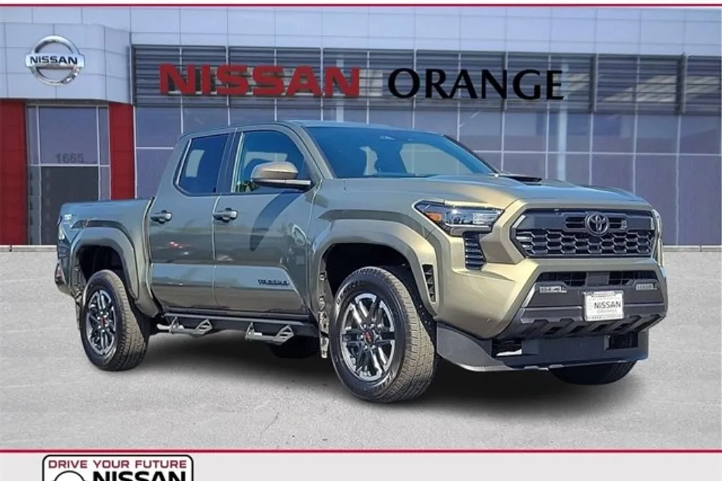 2024 Toyota Tacoma 4x4 TRD Sport photo 1