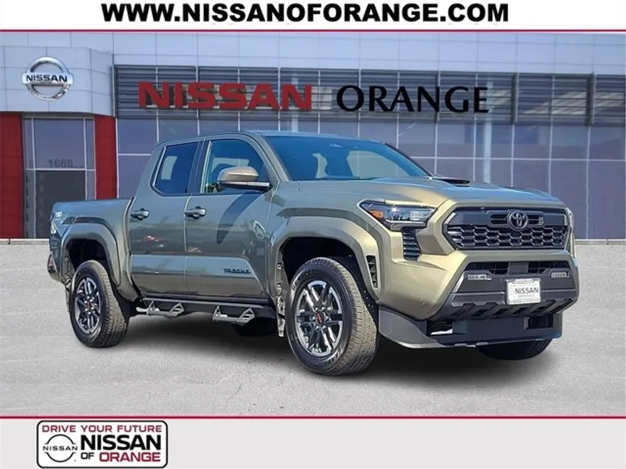 2024 Toyota Tacoma 4x4 TRD Sport photo 1