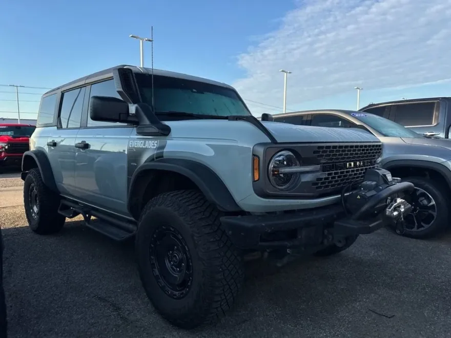 2024 Ford Bronco Everglades photo 1