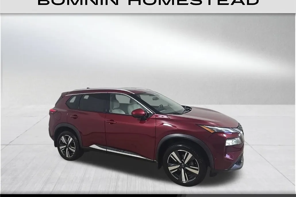 2023 Nissan Rogue SL photo 1