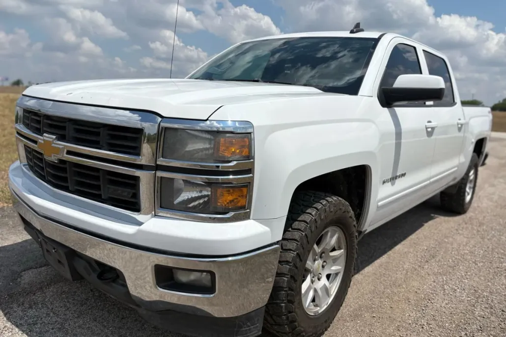 2015 Chevrolet Silverado 1500 LT photo 1