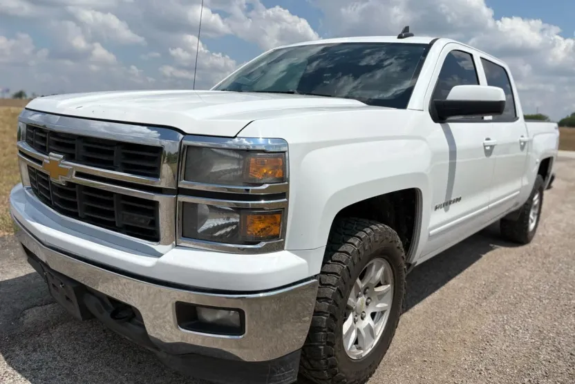 2015 Chevrolet Silverado 1500 LT photo 1
