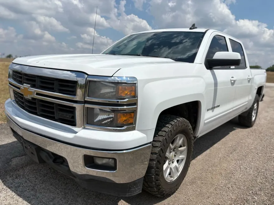 2015 Chevrolet Silverado 1500 LT photo 1