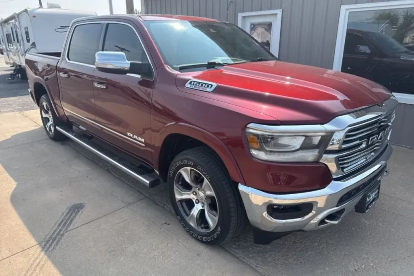 2022 Ram 1500 Laramie photo 1