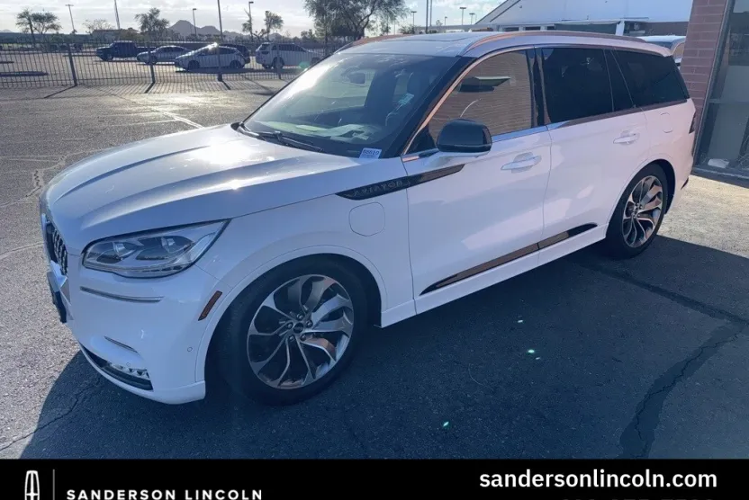 2023 Lincoln Aviator Grand Touring photo 1
