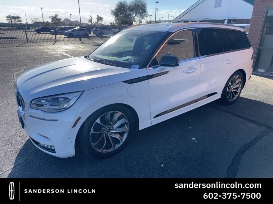2023 Lincoln Aviator Grand Touring photo 1