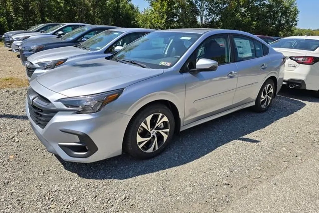 2025 Subaru Legacy Premium photo 1