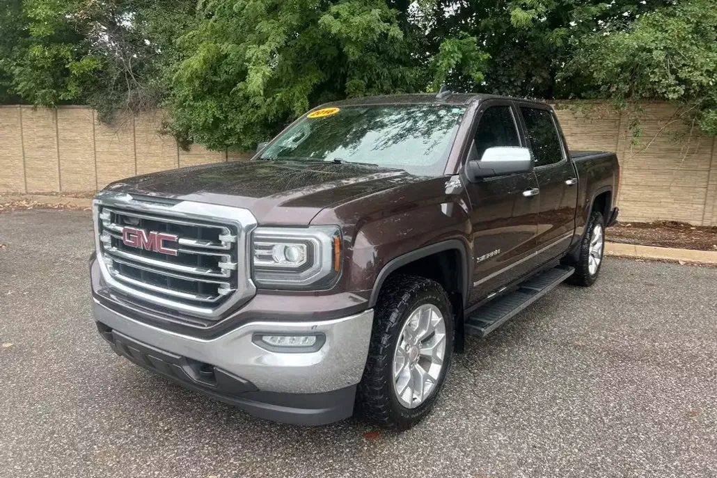 2016 Gmc Sierra 1500 SLT photo 1