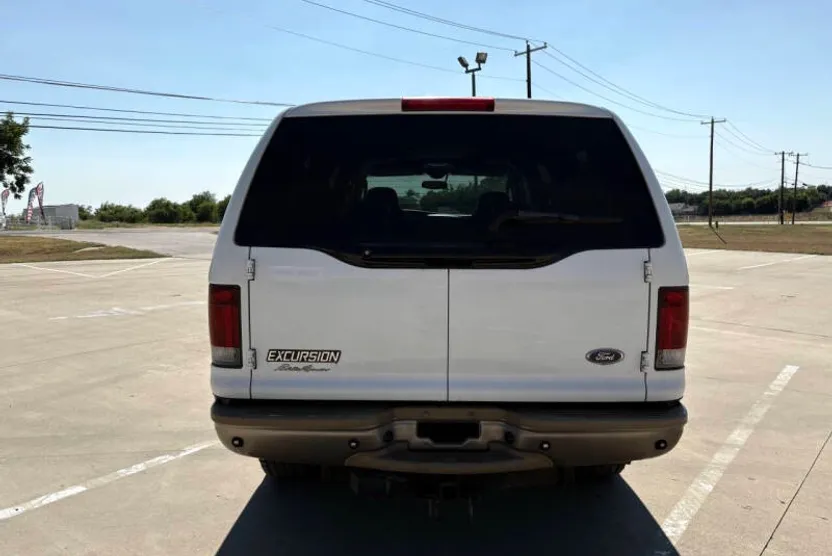 2004 Ford Excursion Eddie Bauer photo 1