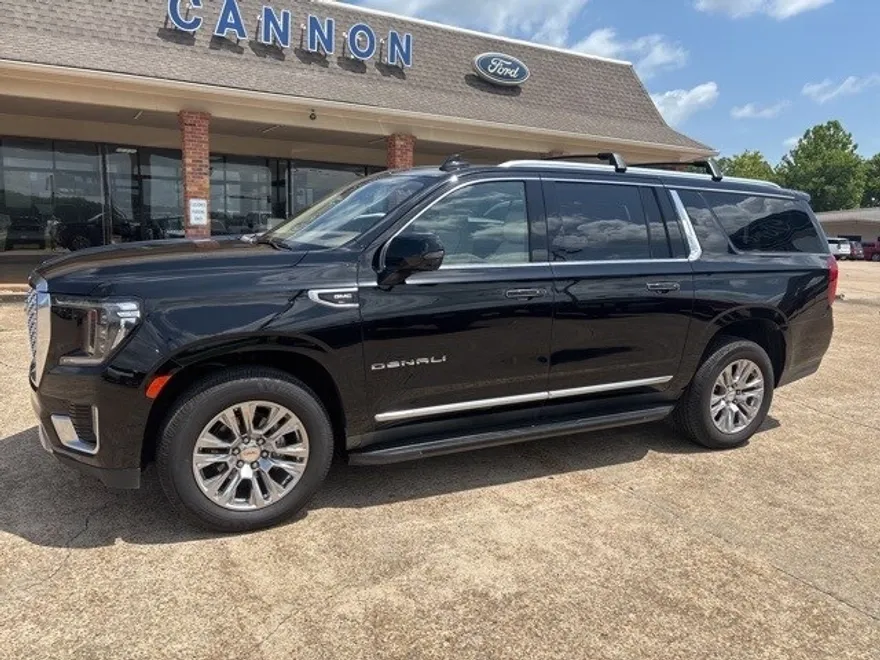 2022 Gmc Yukon XL Denali photo 1