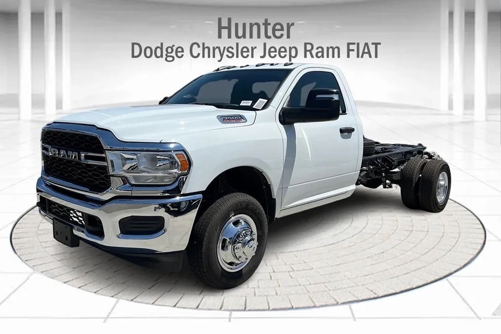 2024 Ram 3500 Tradesman photo 1