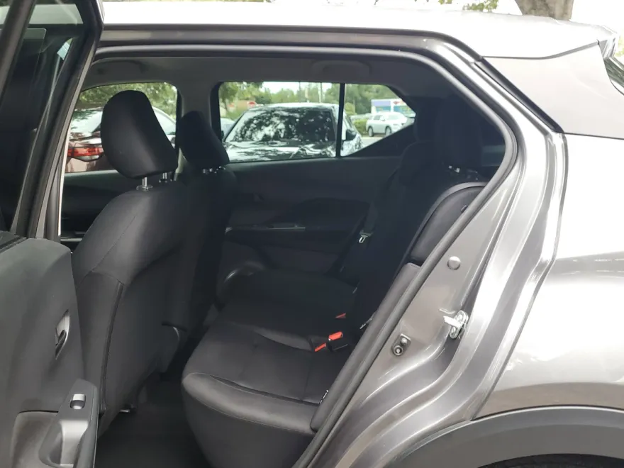 2024 Nissan Kicks S photo 1