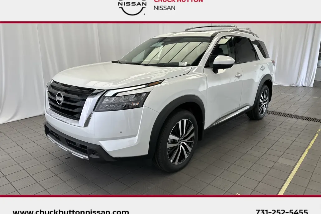 2025 Nissan Pathfinder Platinum photo 1
