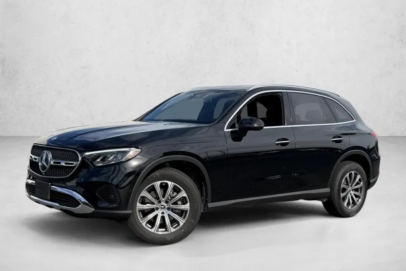 2025 Mercedes Benz GLC 300 4MATIC photo 1
