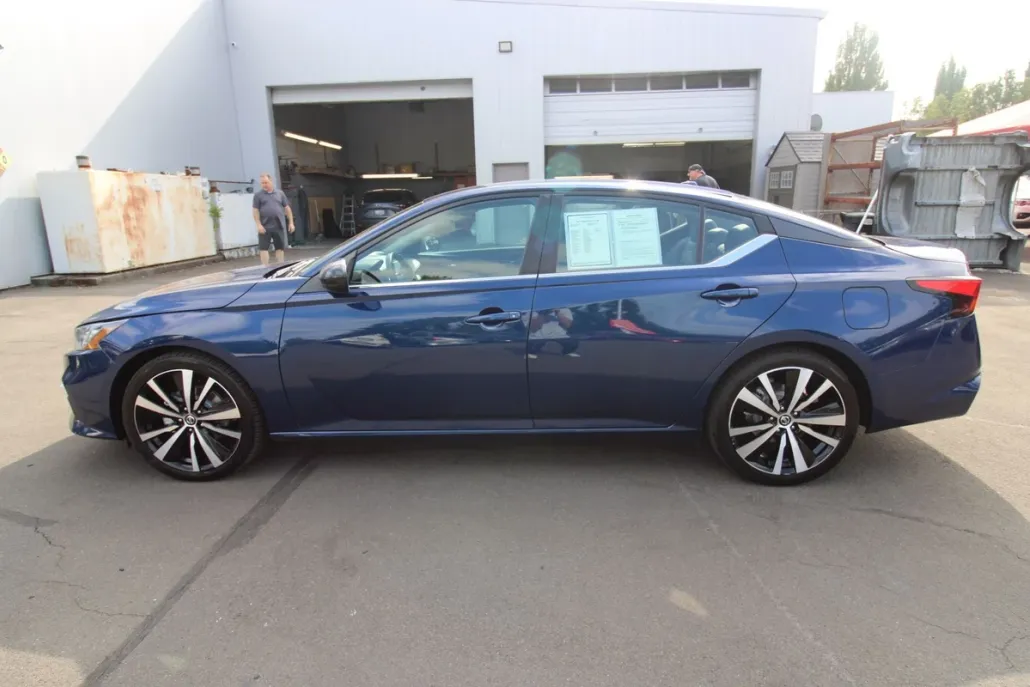 2021 Nissan Altima 2.5 SR photo 1