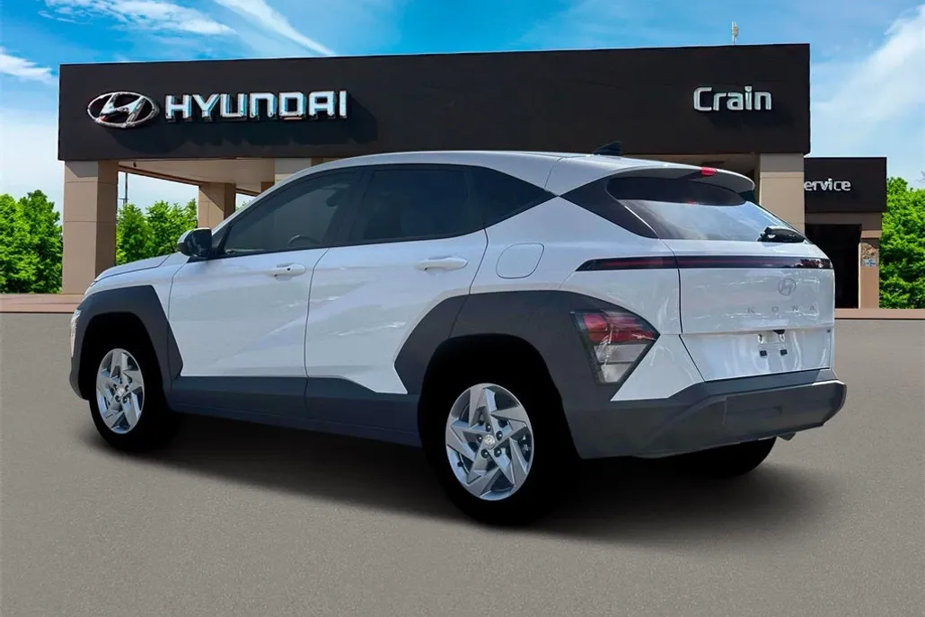 2026 Hyundai Kona SE photo 1