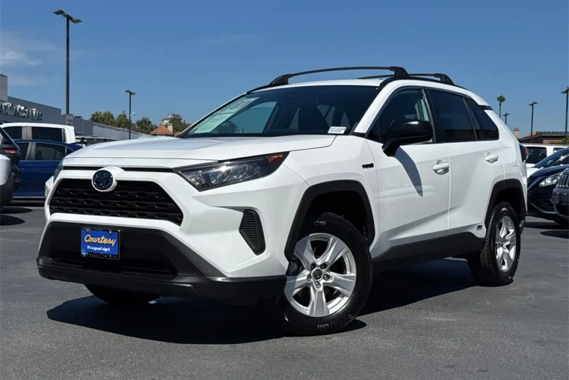 2021 Toyota RAV4 Hybrid LE photo 1