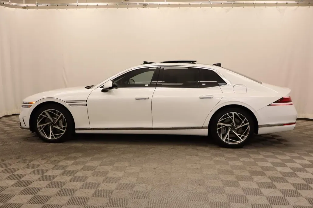 2024 Genesis G90 3.5T photo 1