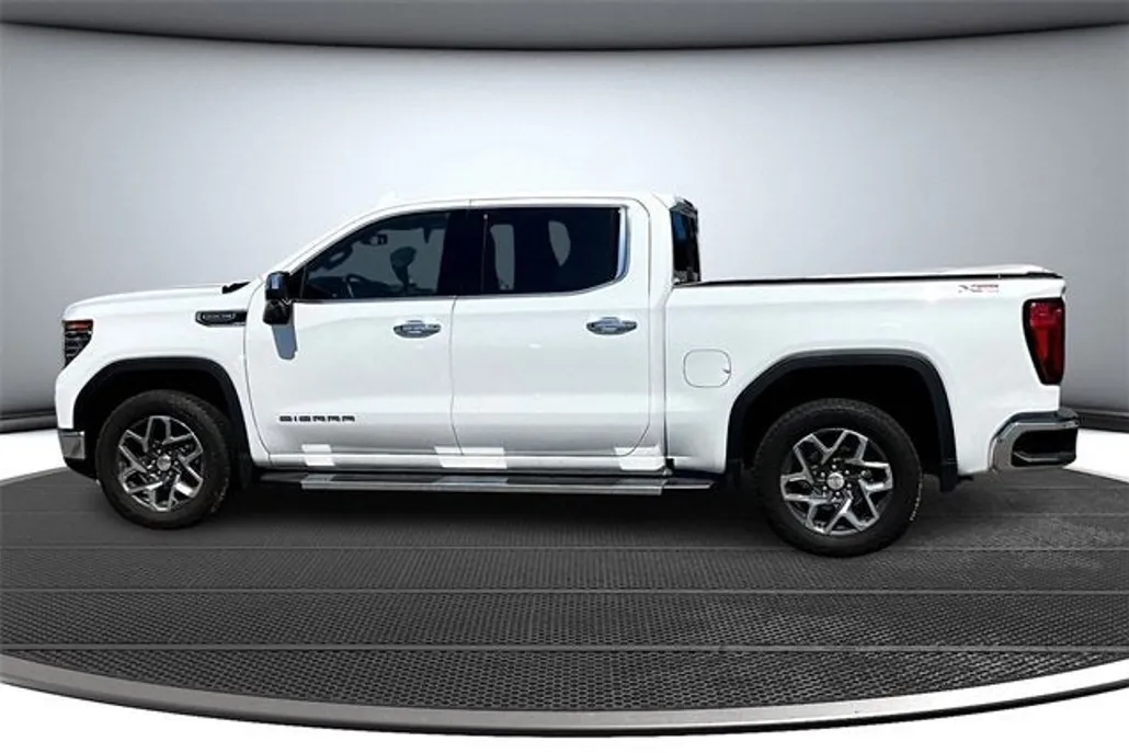 2025 Gmc Sierra 1500 SLT photo 1