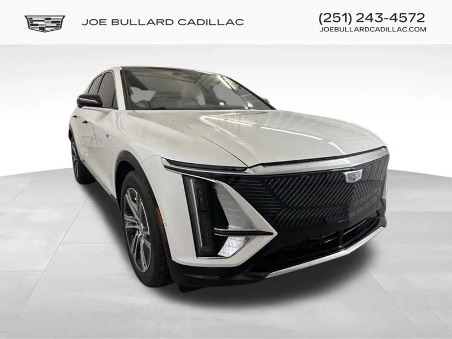 2025 Cadillac Lyriq Luxury photo 1